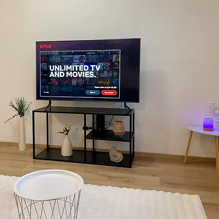 Modernloft Ried, Balcony 아파트 *